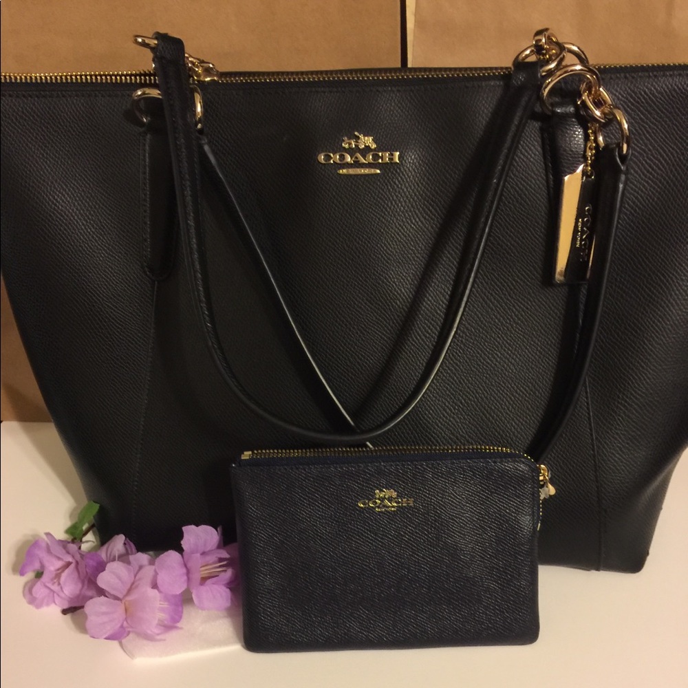 🖤🛍 SOLD//Coach Set 🛍🖤